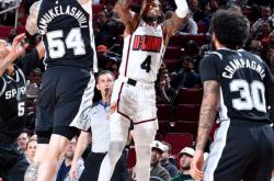 猛龙客场爆冷击败火箭，领跑东部的简单介绍