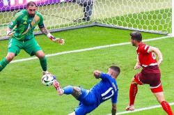 开云体育官网入口-瑞士国家队在比赛中展现强悍实力