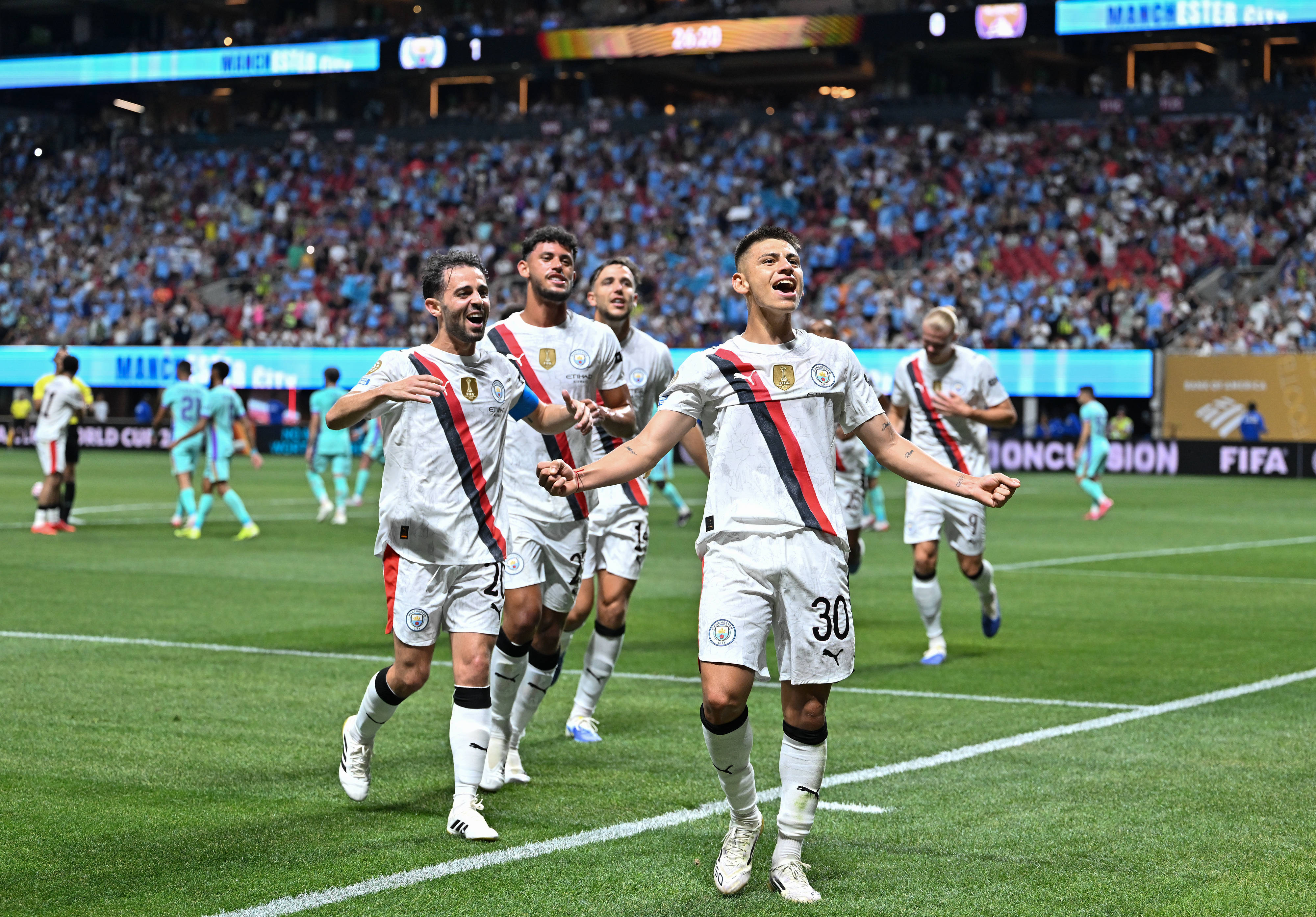 曼城大胜,小组第一实力显露 曼城大胜,小组第一实力显露