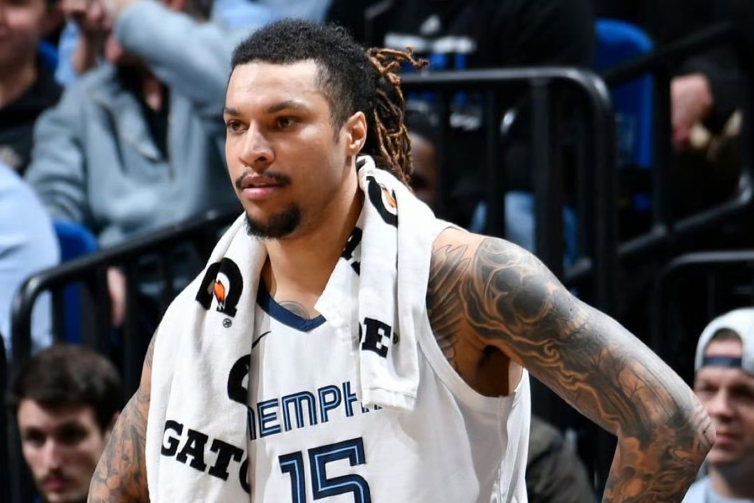 猛龙客场惨败灰熊,连胜终结 猛龙客场惨败灰熊,连胜终结